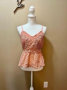 Japna Peach Eyelet Peplum Crochet Tank Top Size Large